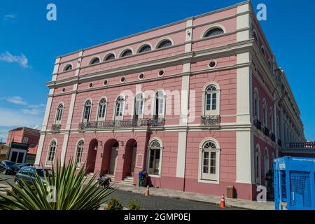 MANAUS, BRASILE - 26 LUGLIO 2015: Teatro Amazonas, famoso teatro edificio a Manaus, Brasile Foto Stock