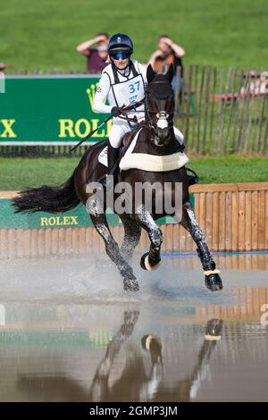 Aquisgrana, Germania. 18 settembre 2021. Laura COLLETT (GBR) su DaCapo, azione in acqua, nel complesso Rolex, eventing, cross-country C1C: SAP-Cup, il 18 settembre 2021, World Equestrian Festival, CHIO Aachen 2021 dal 10 al 19 settembre 2021 ad Aachen/Germania ; Credit: dpa/Alamy Live News Foto Stock