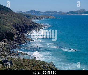 VISTA DE LAS ISLAS DESDE EL CABO HOME - FOTO AÑOS 90. Località: ISLAS CIES. PARQUE NATURAL ISLAS ATLANTICAS. Pontevedra. SPAGNA. Foto Stock