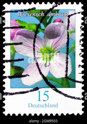 MOSCA, RUSSIA - 31 LUGLIO 2021: Francobollo stampato in Germania mostra Milkmaids (Cardamine pratensis), Flowers definitives (2005 - present) series, ci Foto Stock
