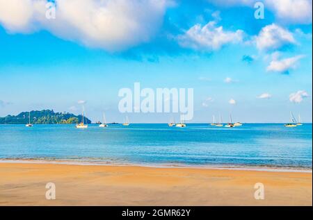 Isola del Paradiso tropicale Koh Phayam Aow Yai Beach panorama vista a Ranong Thailandia. Foto Stock