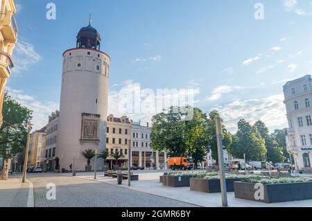 Gorlitz, Germania - 2 giugno 2021: Torre spessa (in tedesco: Dicker Turm) a Marienplatz. Originariamente, parte della fortificazione storica, la spessa torre è Foto Stock