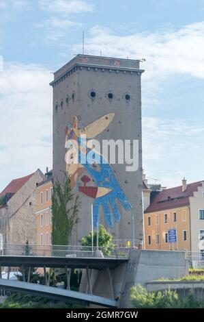 Gorlitz, Germania - 2 giugno 2021: Mulino con WAZE, vista di Mill dal sito tedesco. Foto Stock