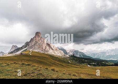 Vista panoramica sul monte Nuvolau nelle Dolomiti. Foto Stock