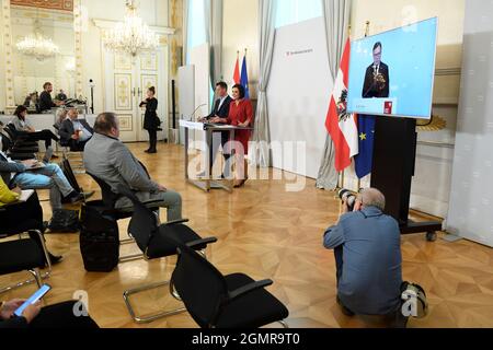 Dichiarazione stampa con il Ministro federale Wolfgang Mückstein e il Ministro federale Elisabeth Köstinger Foto Stock