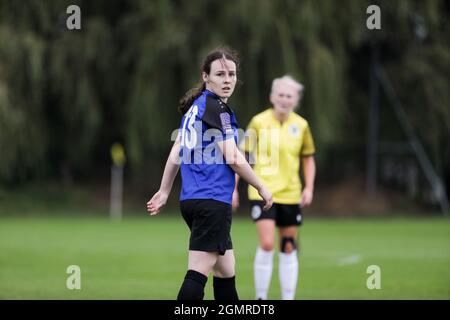 Londra, Regno Unito. 19 Settembre 2021. Nikki Jancey (13 London Bees) alla partita fa Women's National League Southern Premier tra London Bees e Crawley Wasps all'Hive di Londra, Inghilterra. Credit: SPP Sport Press Photo. /Alamy Live News Foto Stock