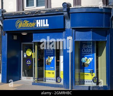 Hastings, Regno Unito - Luglio 31 2020: La facciata di William Hill Bookmakers in Old London Road Foto Stock