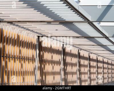 Oxford, Inghilterra - 7 marzo 2018 Westgate è una nuova area commerciale nel centro di Oxford, Inghilterra. Ha aperto il 24 ottobre 2017. Questo è il suo atrio principale Foto Stock