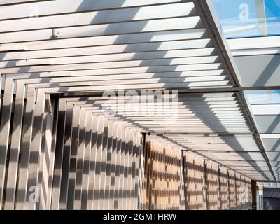 Oxford, Inghilterra - 7 marzo 2018 Westgate è una nuova area commerciale nel centro di Oxford, Inghilterra. Ha aperto il 24 ottobre 2017. Questo è il suo atrio principale Foto Stock