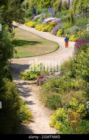 Waterperry Gardens, Oxfordshire - Luglio 2012; Waterperry Gardens sono nel villaggio di Waterperry vicino Wheatley in Oxfordshire. Qui vediamo un solitario Foto Stock