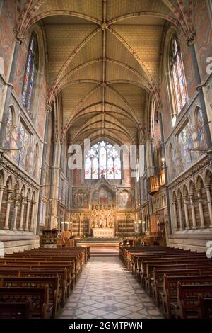 Oxford, Oxfordshire, Regno Unito; uno dei college più grandi di Oxford è anche uno dei suoi più recenti. Keble è stato fondato nel 1870, e sia il suo esterno che int Foto Stock