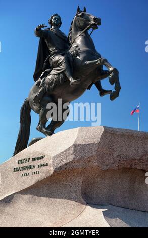 San Pietroburgo, Russia - 12 giugno 2011; nessun popolo in vista. Commissionato da Caterina la Grande, il Cavaliere di Bronzo è una famosa statua equestre di PET Foto Stock