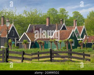 Zaanse Schans, Paesi Bassi - 27 maggio 2016; Zaanse Schans è un quartiere di Zaandam, nei pressi di Zaandijk nei Paesi Bassi. Ha una collezione di noi Foto Stock