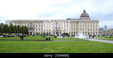 Berlino, Germania, 17 settembre 2021, facciata longitudinale del Palazzo di Berlino ricostruito. Foto Stock