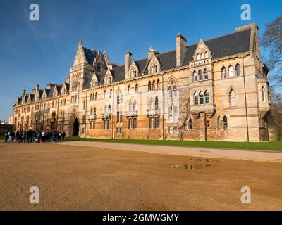 Oxford, Inghilterra - 11 dicembre 2018; Christ Church College of Oxford University, Inghilterra, è uno dei college più antichi e grandiosi. Qui vediamo il suo Foto Stock