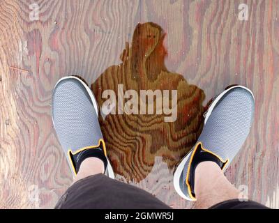 Taormina, Sicilia, Italia - 20 Settembre 2019 non ci si aspetta una pioggia torrenziale in autunno sulla deliziosa cittadina balneare di Taormina in Sicilia. Foto Stock