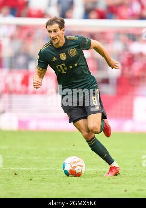 Leon GORETZKA, FCB 8 nella partita FC BAYERN MUENCHEN - VFL BOCHUM 7-0 1.German Football League il 18 settembre 2021 a Monaco di Baviera, Germania. Stagione 2021/2022, giorno 6, 1.Bundesliga, FCB, München, 6.Spieltag. © Peter Schatz / Alamy Live News - LE NORMATIVE DFL VIETANO L'USO DI FOTOGRAFIE come SEQUENZE DI IMMAGINI e/o QUASI-VIDEO - Foto Stock