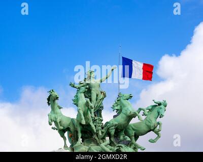 Parigi, Francia - 19 settembre 2018 esiste un concetto francese particolare di 'la glory' che permea gran parte della sua arte pubblica e dei suoi monumenti. Th Foto Stock