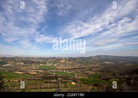 Villaggio, viste da Carassai, Ascoli Piceno, Marche, Italia, Europa Foto Stock