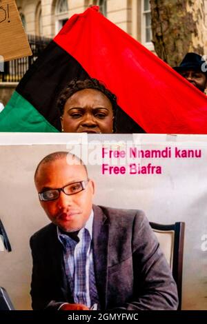 Free Biafra sostenitori dimostrare a Whitehall contro il governo nigeriano, Londra, Regno Unito. Foto Stock