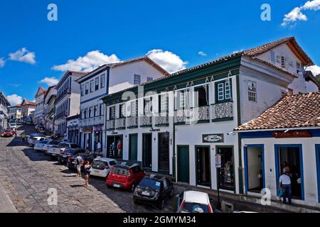 DIAMANTINA, MINAS GERAIS, BRASILE - 22 GENNAIO 2019: Strada tipica nel centro storico della città Foto Stock