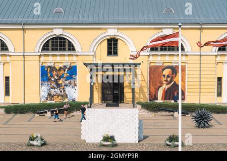 Daugavpils, Lettonia - Agosto 14 2021: Mark Rothko Art Center, istituzione multifunzionale di cultura, arte e istruzione, situata all'interno dell'arsenale Foto Stock