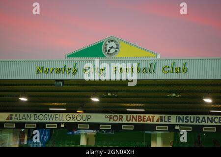 Norwich, Regno Unito. 21 settembre 2021. Una visione generale del terreno durante la partita della Coppa Carabao Third Round tra Norwich City e Liverpool a Carrow Road il 21 settembre 2021 a Norwich, Inghilterra. (Foto di Mick Kearns/phcimages.com) Credit: PHC Images/Alamy Live News Foto Stock