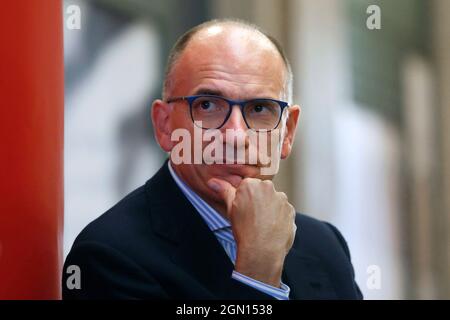 Roma, Italia. 21 settembre 2021. Il segretario del Partito democratico Enrico Lettadurando la presentazione del libro 'trana vita, la mia' alla Galleria colonna di Roma. Roma, 21 Settembre 2021 Foto Samantha Zucchi Insidefoto Credit: Ininsidefoto srl/Alamy Live News Foto Stock