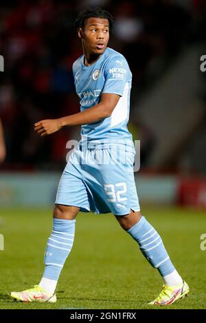 Doncaster, Regno Unito. 21 settembre 2021. Micah Hamilton #92 del Manchester City U21's a Doncaster, Regno Unito il 9/21/2021. (Foto di ben Early/News Images/Sipa USA) Credit: Sipa USA/Alamy Live News Foto Stock