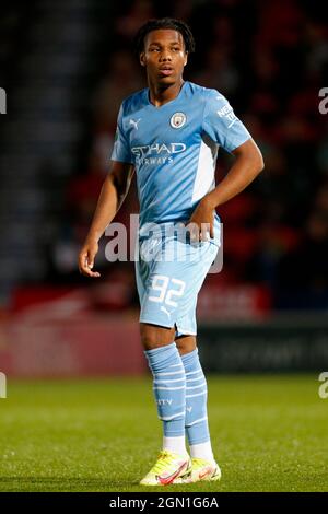 Doncaster, Regno Unito. 21 settembre 2021. Micah Hamilton #92 del Manchester City U21's a Doncaster, Regno Unito il 9/21/2021. (Foto di ben Early/News Images/Sipa USA) Credit: Sipa USA/Alamy Live News Foto Stock