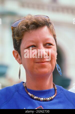 Norma McCorvey, noto con lo pseudonimo 'Jane Roe, il querelante nel punto di riferimento 1973 decisione della Corte Suprema degli Stati Uniti Roe contro Wade, partecipa a un raduno sui gradini anteriori della corte a Washington, DC il 9 aprile 1989. Credito: Ron Sachs/CNP Foto Stock