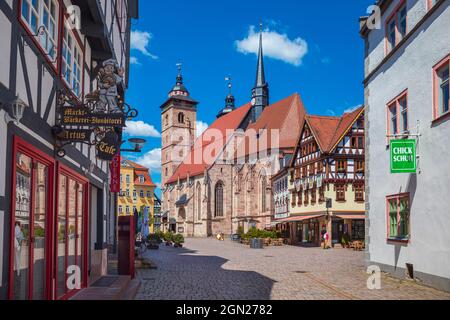 Altmarkt e Stadtkirche St. Georg a Schmalkalden, Turingia, Germania Foto Stock