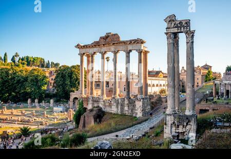 Vista del Foro Romano, vista dal Campidoglio, nel pomeriggio. Foto Stock