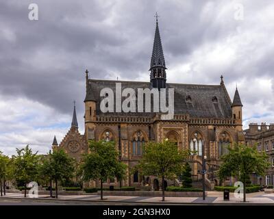 L'impressionante McManus Art Gallery & Museum a Dundee, Scozia. Foto Stock