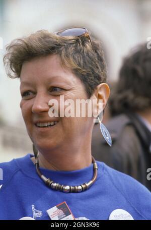 Norma McCorvey, noto con lo pseudonimo di Jane Roe, il querelante nella storica decisione della Corte Suprema degli Stati Uniti del 1973 Roe contro Wade, partecipa a un raduno sui gradini anteriori della corte a Washington, DC il 9 aprile 1989. Credit: Ron Sachs/CNP/Sipa USA Credit: Sipa USA/Alamy Live News Foto Stock