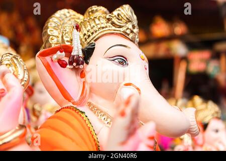 Facce di signore Ganesha idoli. Foto Stock