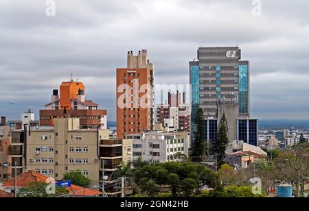 PORTO ALEGRE, BRASILE - 5 SETTEMBRE 2015: Edifici in quartiere residenziale Foto Stock