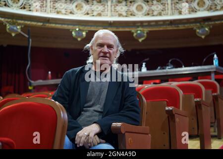 Madrid, Spagna. 22 settembre 2021. L'attore Lluis Homar ha visto posare durante la sessione di ritratti a Madrid. Credit: SOPA Images Limited/Alamy Live News Foto Stock