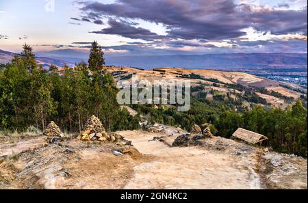 Sentiero escursionistico nelle Ande nei pressi di Huancayo in Perù Foto Stock