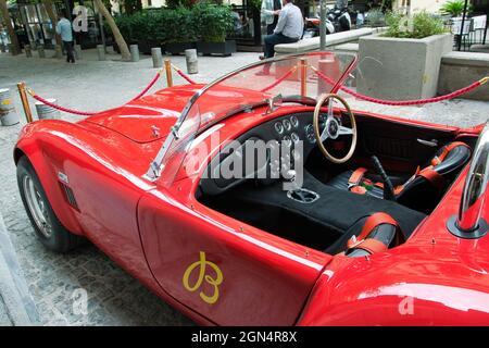 Shelby Cobra il mito .Red 1965 Shelby Cobra. Leggenda dell'auto Foto Stock