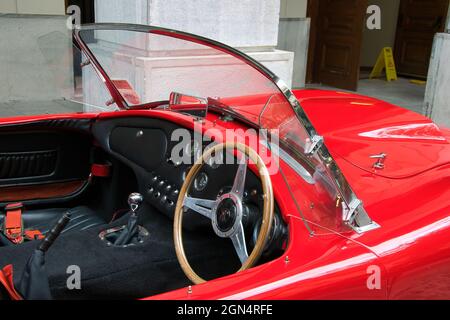 Shelby Cobra il mito .Red 1965 Shelby Cobra. Leggenda dell'auto Foto Stock