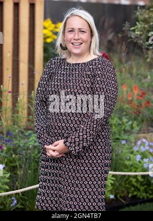 Naomi Ferret-Cohen designer di "come trovare la strada" un NHS Tribute Garden al RHS Chelsea Flower Show, Foto Stock