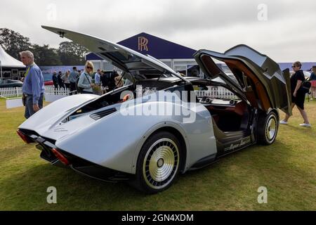 Hispano Suiza Carmen in mostra ai Concours d'Elegance tenutisi al Palazzo di Blenheim il 5 settembre 2021 Foto Stock