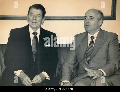 Presidente DEGLI STATI UNITI Ronald Reagan e Presidente dell'Unione Sovietica Mikhail Gorbachev, 1989 Foto Stock