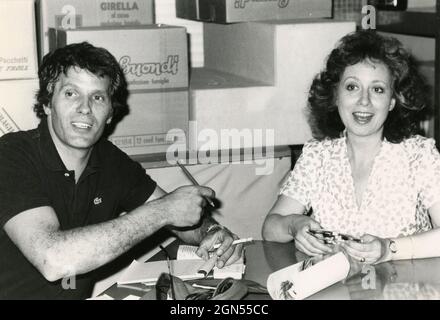 L'attore cinematografico italiano Giuliano Gemma e Rossana Vandetti, anni '80 Foto Stock