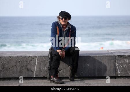 San Sebastian, Spagna. 22 settembre 2021. L'attore Johnny Depp partecipa alla 69a edizione del San Sebastian International Film Festival di San Sebastian, in Spagna, il 22 settembre 2021. Credit: Isabel Infantes/Xinhua/Alamy Live News Foto Stock