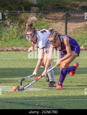 Campo di hockey delle ragazze giocato in Massachusetts Foto Stock