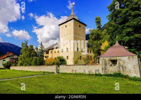 Il Castello di Planta-Wildenberg è un patrimonio svizzero di rilevanza nazionale. Cantone di Graubünden/Grigioni, Svizzera. Castello è un castello nel munic Foto Stock