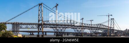 Hercilio Luz Bridge, situato a Florianopolis, Brasile Foto Stock