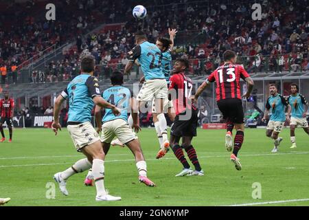 Milano, Italia. 22 settembre 2021. Serie A match tra AC Milan e Venezia FC allo Stadio Giuseppe Meazza di Milano, Italia, il 22 2021 settembre. Milano vince 2-0. (Foto di Mairo Cinquetti/Pacific Press) Credit: Pacific Press Media Production Corp./Alamy Live News Foto Stock